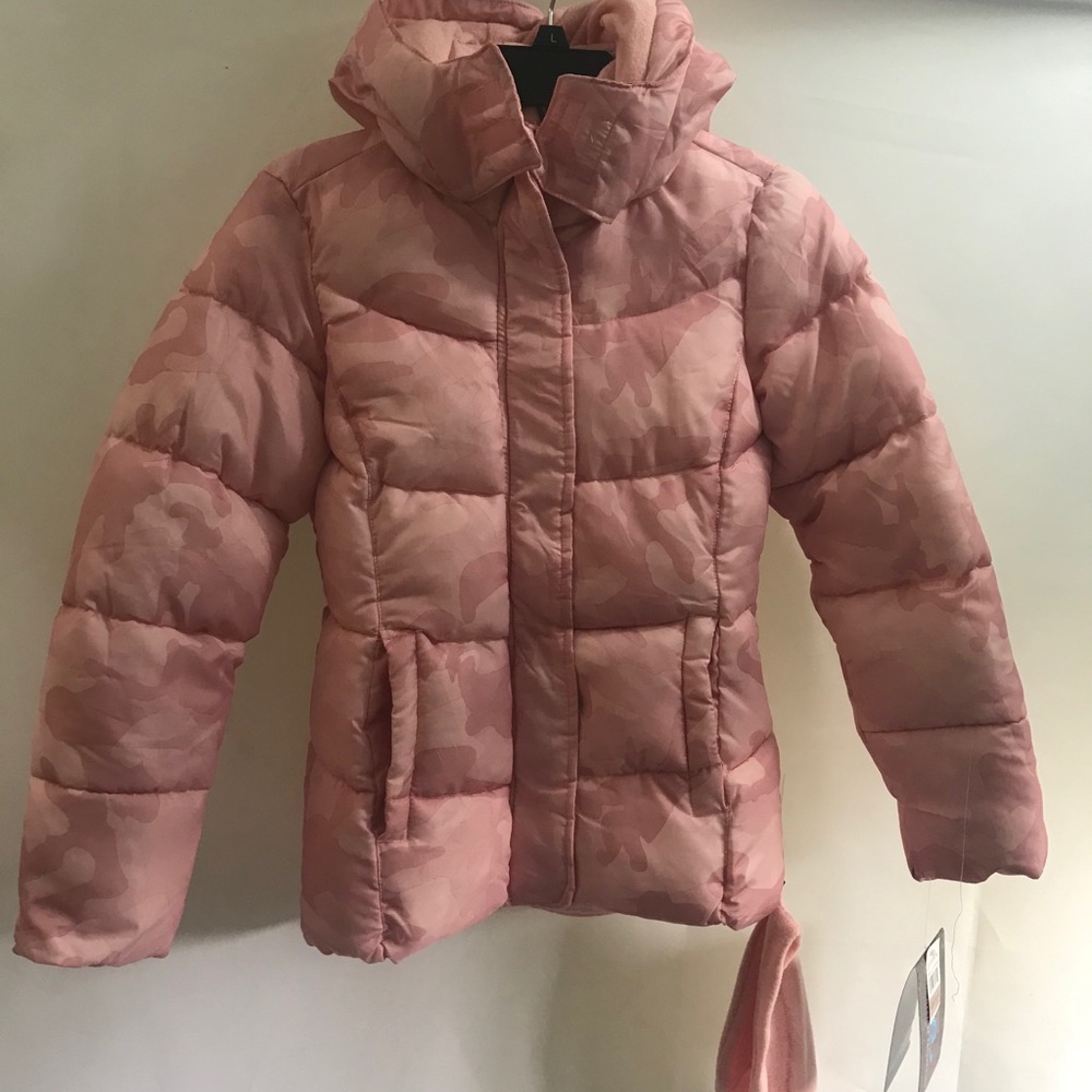 NWT CB ❄️⛄️Warm trendy camo print puffer - Picture 10 of 16